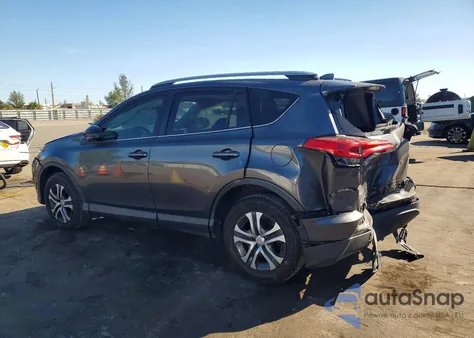 2018 Toyota Rav4 Le z USA, uszkodzony, nr VIN JTMZFREV9JJ157682